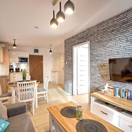 Apartament Oliwka Z Prywatnym Miejscem Postojowym Kolberg Exterior foto