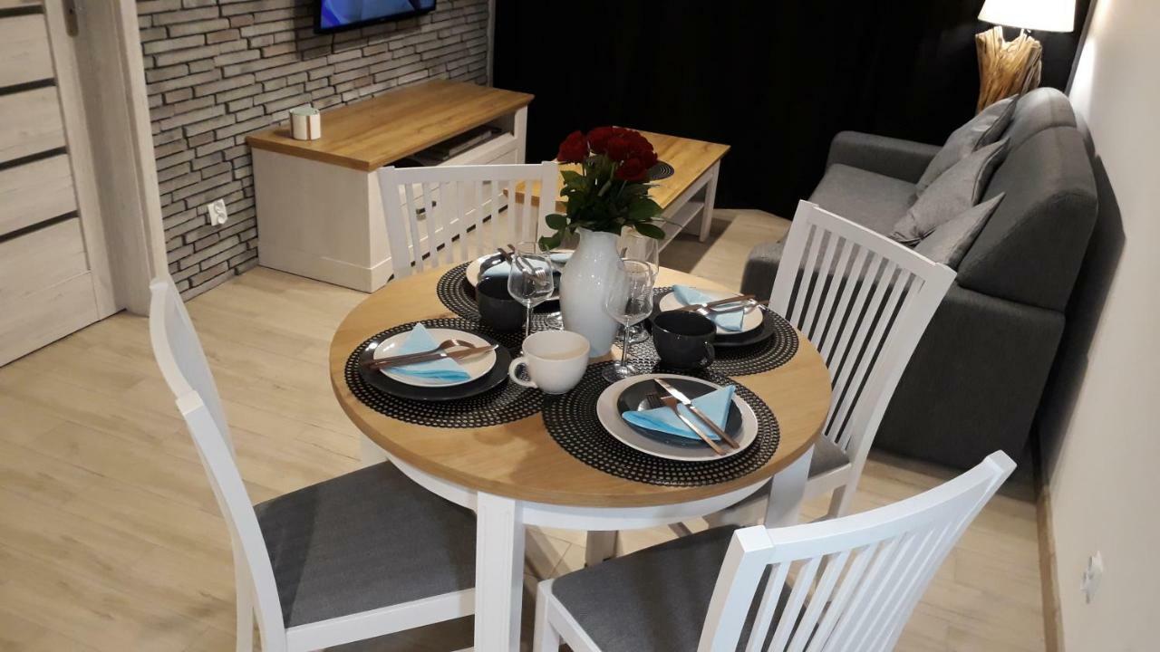 Apartament Oliwka Z Prywatnym Miejscem Postojowym Kolberg Exterior foto