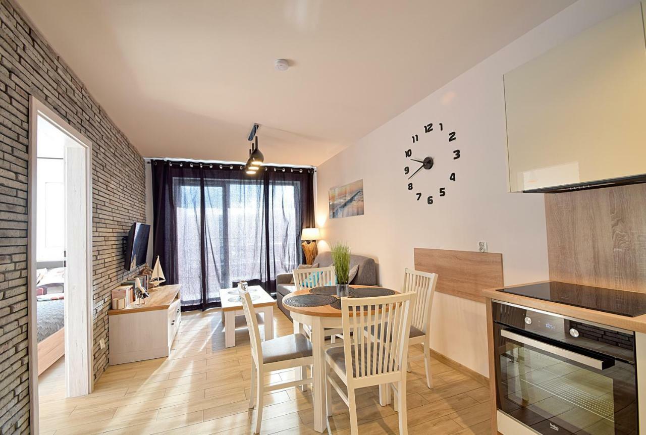 Apartament Oliwka Z Prywatnym Miejscem Postojowym Kolberg Exterior foto